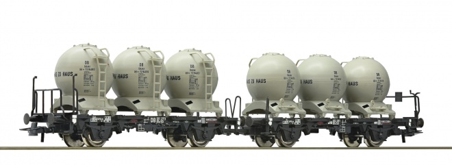 Double unit Flat car with special containers<br /><a href='images/pictures/Roco/Roco-47373.jpg' target='_blank'>Full size image</a>